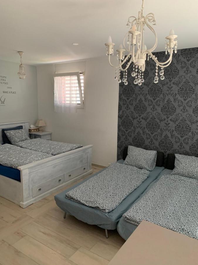 Mt'S Cosy Place Dino Bagian luar foto
